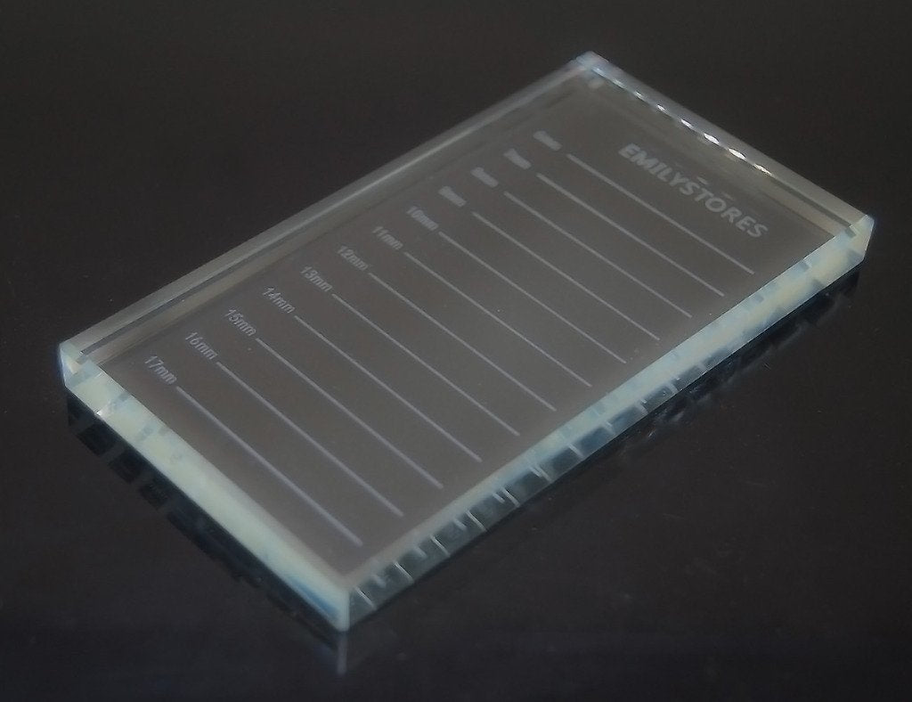 Crystal Tray Glass Eye Lash Stand Pallet Holder for Eyelash Extensions 4.5X2.5X0.4 Inch 1PC