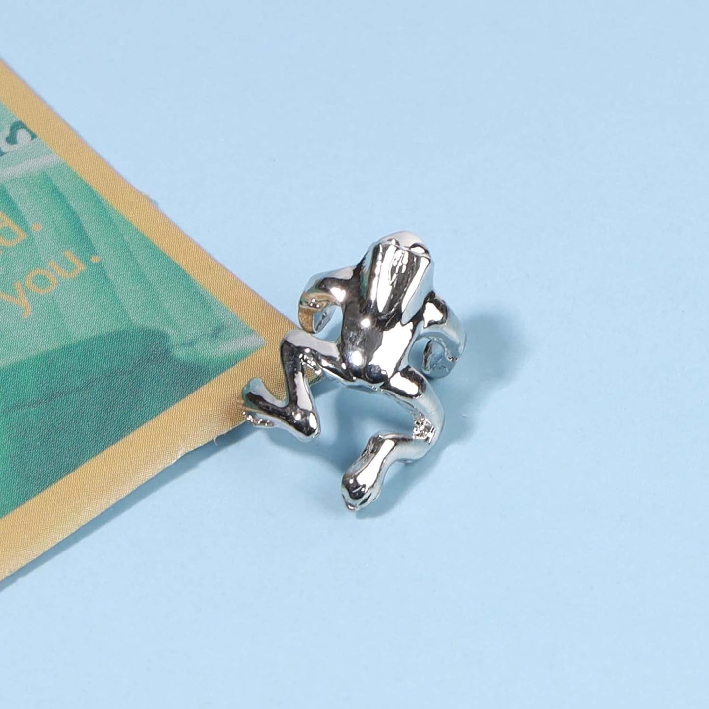 Vintage Frog Cuff Earrings Silver Frog Helix Wrap Earrings Fake Ear Cartilage Earrings Fun Animal Clip on Cuff Wrap Earrings Jewelry for Women and Girls Creative Gifts
