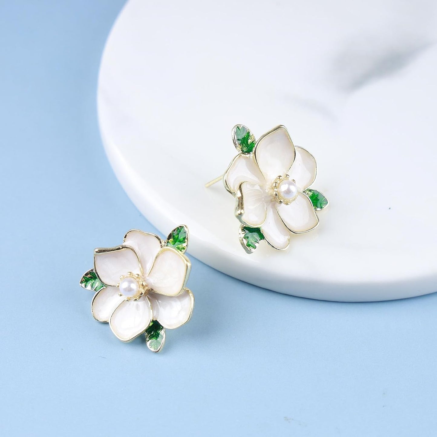 Unique Blue Flower Earrings Studs Vintage Floral Petal Earrings Statement French Blue Iris Flower Earrings Studs Bridal Wedding Prom Earrings Jewelry for Women