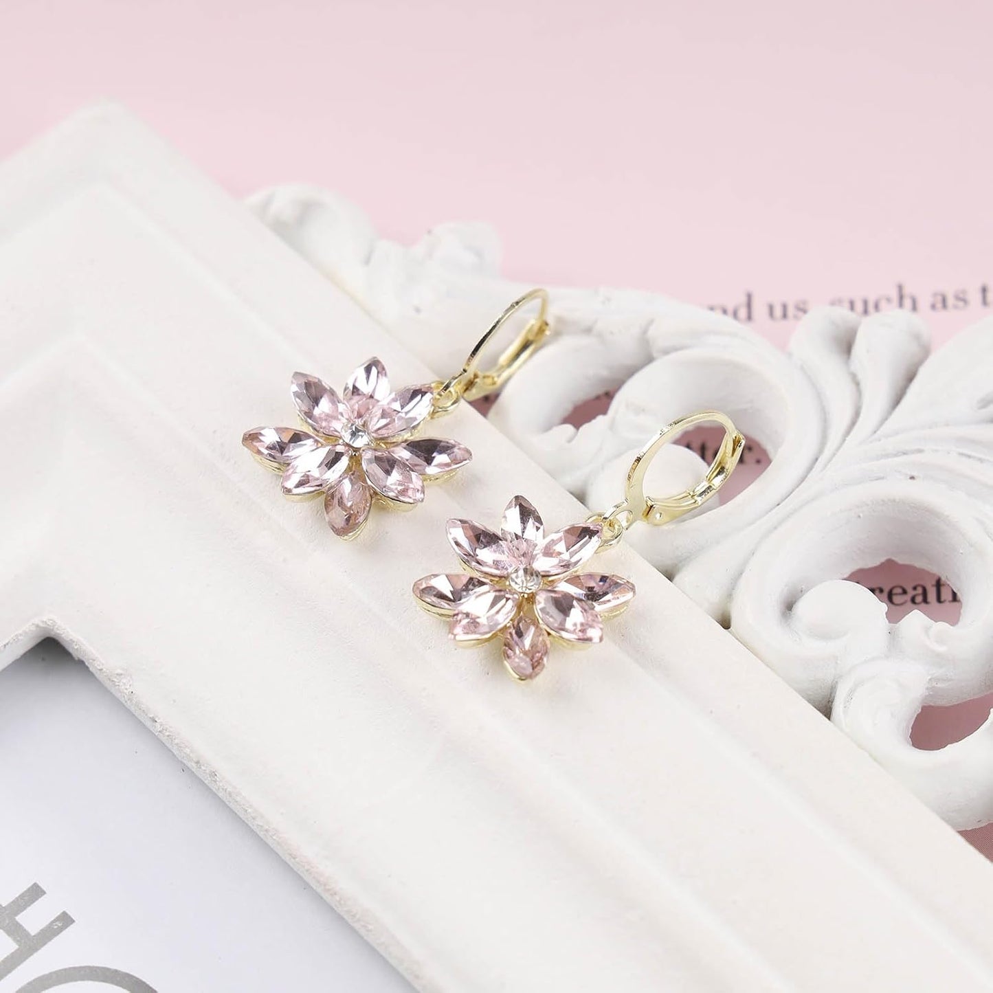 Vintage Blue Crystal Flower Earrings Sapphire Drop Earrings Rhinestone Flower Hoop Earrings Blue Gem Flower Stud Earrings Jewelry for Women