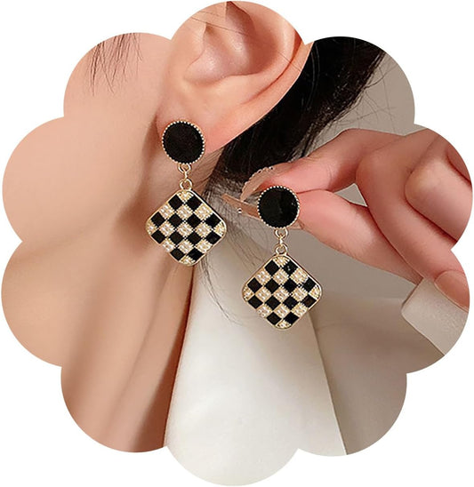 Vintage Black White Checkered Earrings Geometric Square Drop Earrings Square Checkered Earrings Black Disc Stud Earring Jewelry for Women