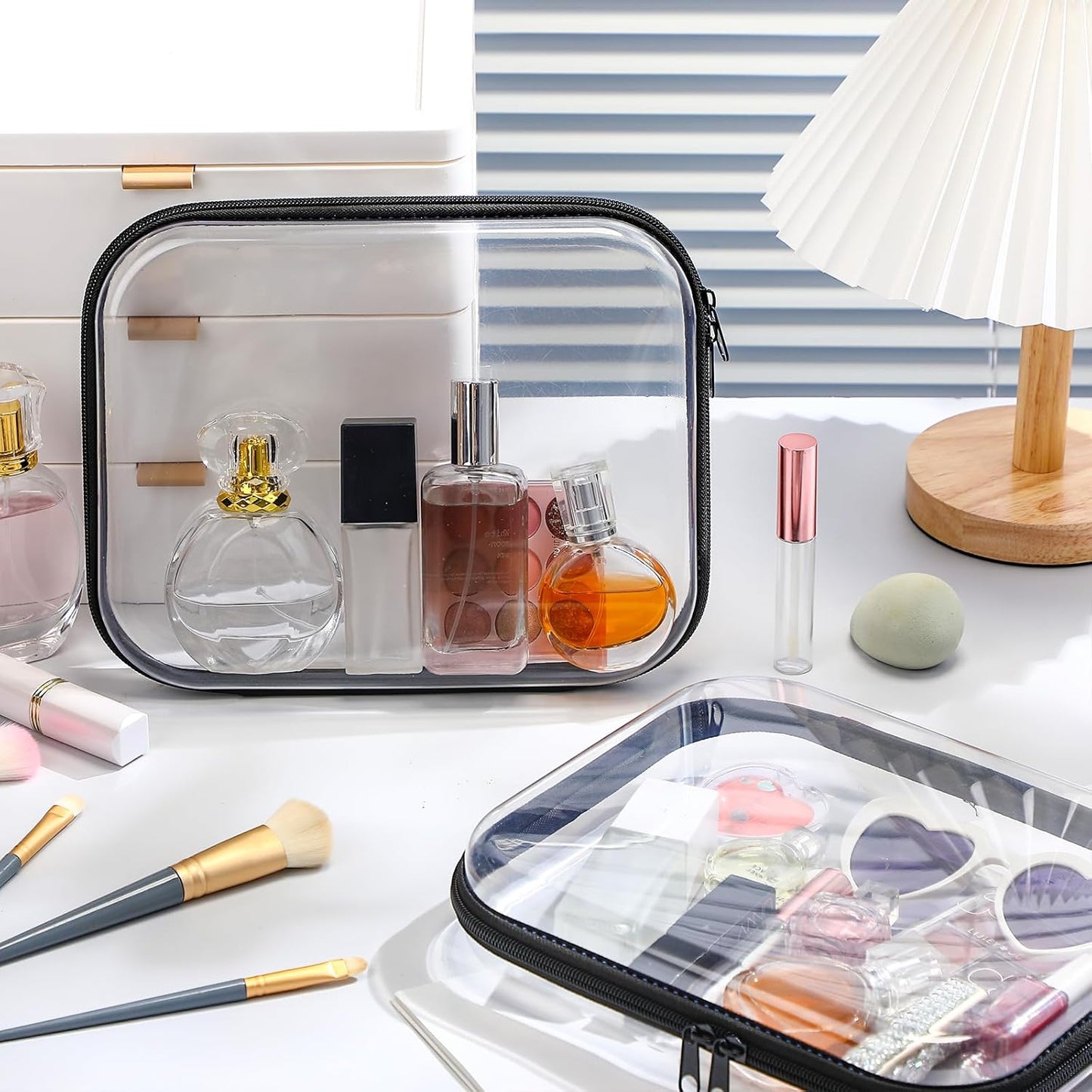 Hoolerry 3 Pcs Clear Hard Zipper Case Plastic Pouch Transparent Hard Case Clear Makeup Bag Portable Travel Organizer Bin for Cosmetics, Building Blocks, Puzzles(Black,M)