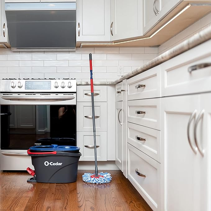 O-Cedar RinseClean Spin Mop & Bucket System + 1 Extra Mop Head | Clean with Clean Water | Removes 99% of Bacteria