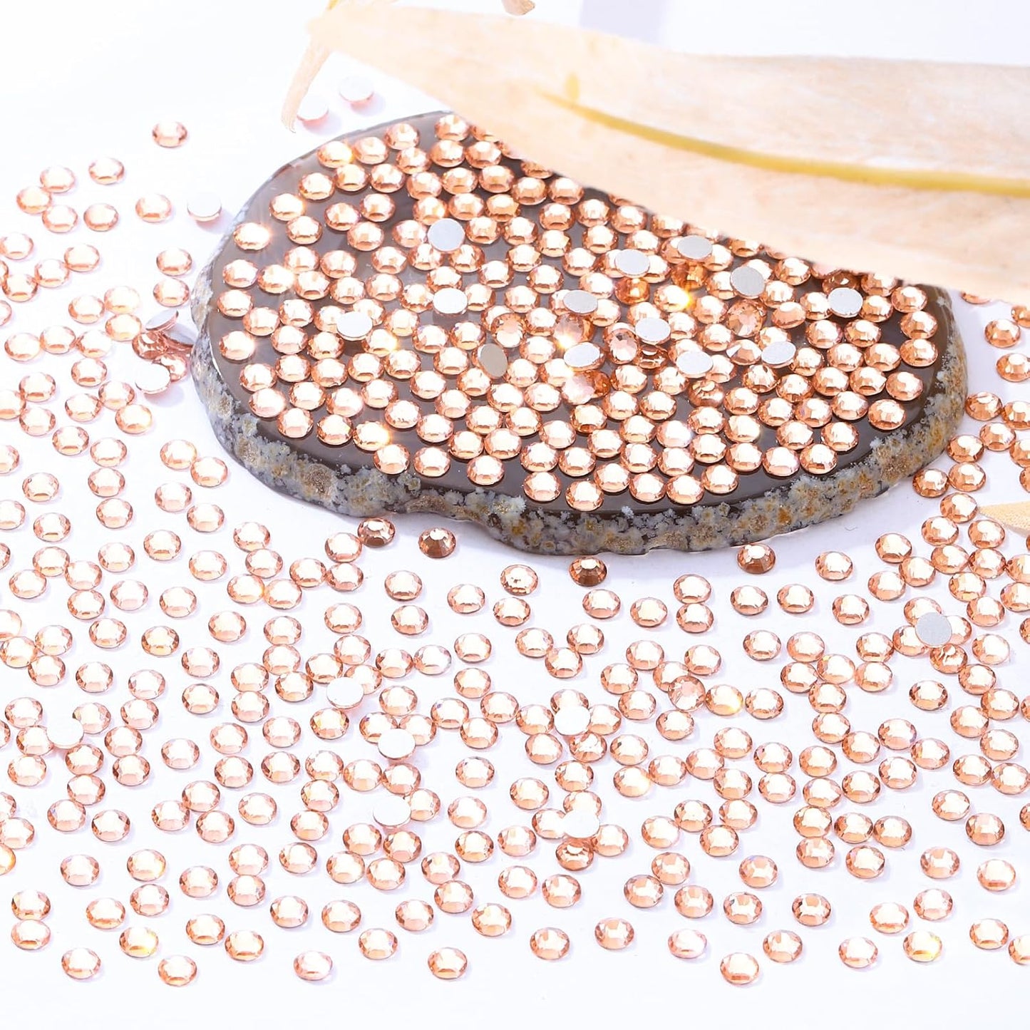 Champagne Flatback Rhinestones, Glass Rhinestones for Nail Art and Craft, Glue Fix, Loose Crystal Gemstones(Champagne, SS6, 2880pcs, 1.9-2.0mm)