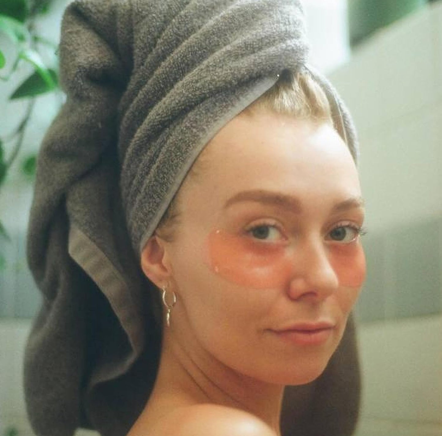 LOOPS WEEKLY RESET - Rejuvenating Hydrogel Eye Mask - Brighten, Hydrate, Nourish and Help Reduce Wrinkles for Refreshed Eyes - Reduces Signs of Puffiness - For Resilient-Looking Skin - 1 Pc